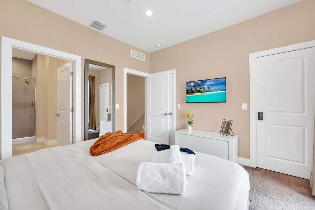 Luxury Villa Less Than A Mile From Disneyworld -Bonus Elevator- Orlando Exterior photo